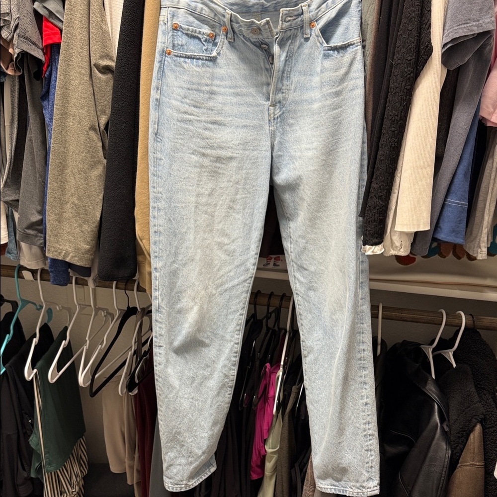 Levi's Women's Light Blue Straight Leg Jeans